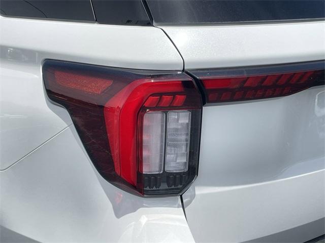 new 2025 Ford Explorer car, priced at $53,255