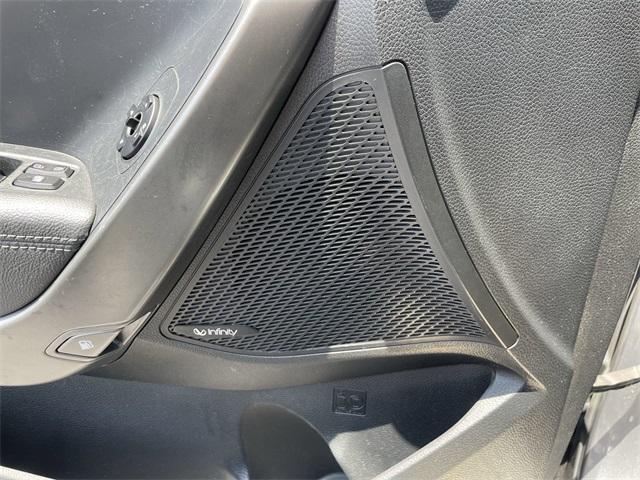 used 2017 Hyundai Santa Fe car, priced at $11,999
