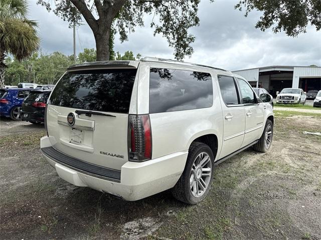 used 2014 Cadillac Escalade ESV car, priced at $16,999