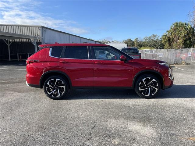 used 2024 Mitsubishi Outlander car, priced at $26,999