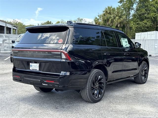 new 2025 Lincoln Navigator car, priced at $109,190