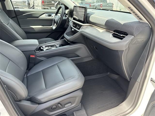 new 2025 Ford Explorer car, priced at $46,660