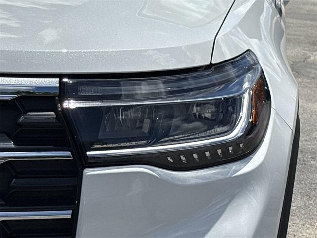 new 2025 Ford Explorer car, priced at $46,660