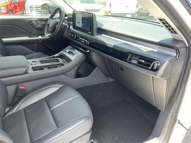new 2025 Lincoln Aviator car, priced at $61,340