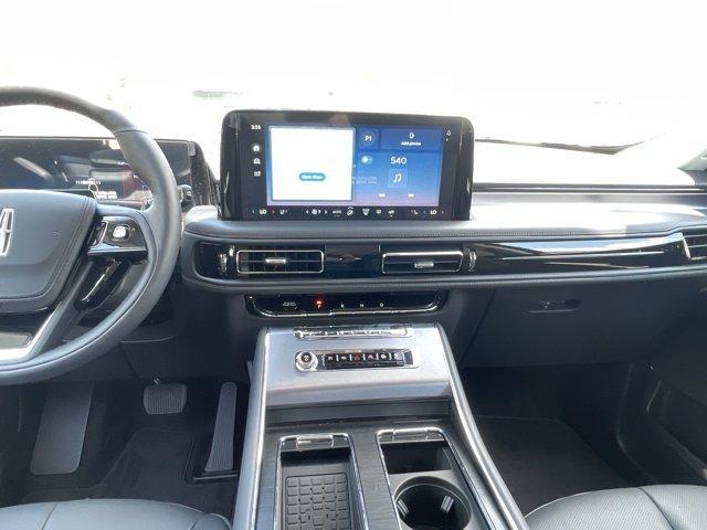 new 2025 Lincoln Aviator car, priced at $61,340