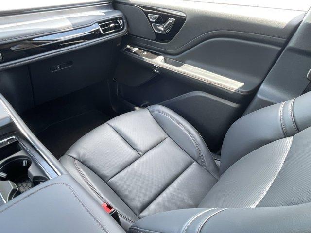 new 2025 Lincoln Aviator car, priced at $61,340