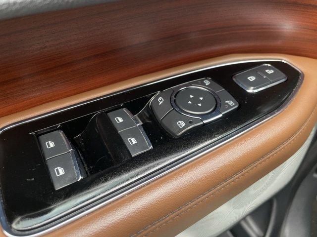 used 2022 Lincoln Navigator car, priced at $55,987