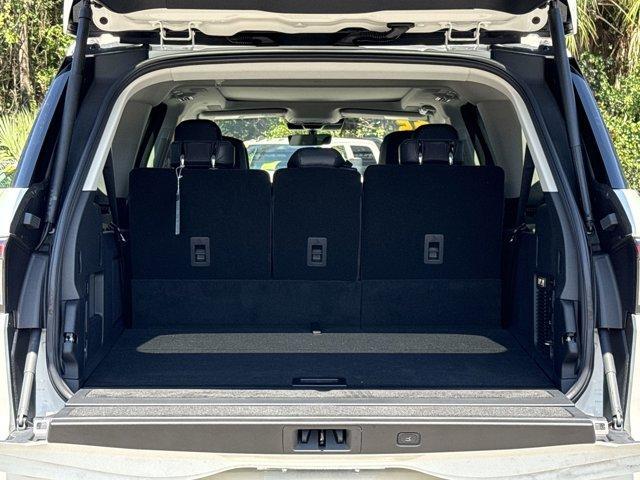 new 2025 Lincoln Navigator L car, priced at $105,580