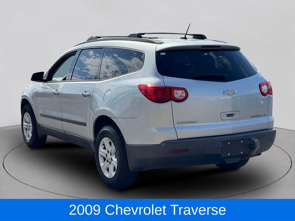 used 2009 Chevrolet Traverse car, priced at $7,895