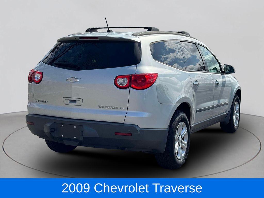 used 2009 Chevrolet Traverse car, priced at $7,895