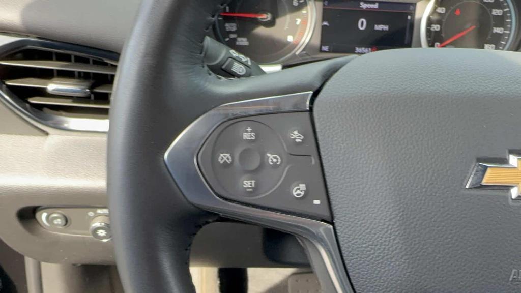 used 2022 Chevrolet Traverse car, priced at $33,995
