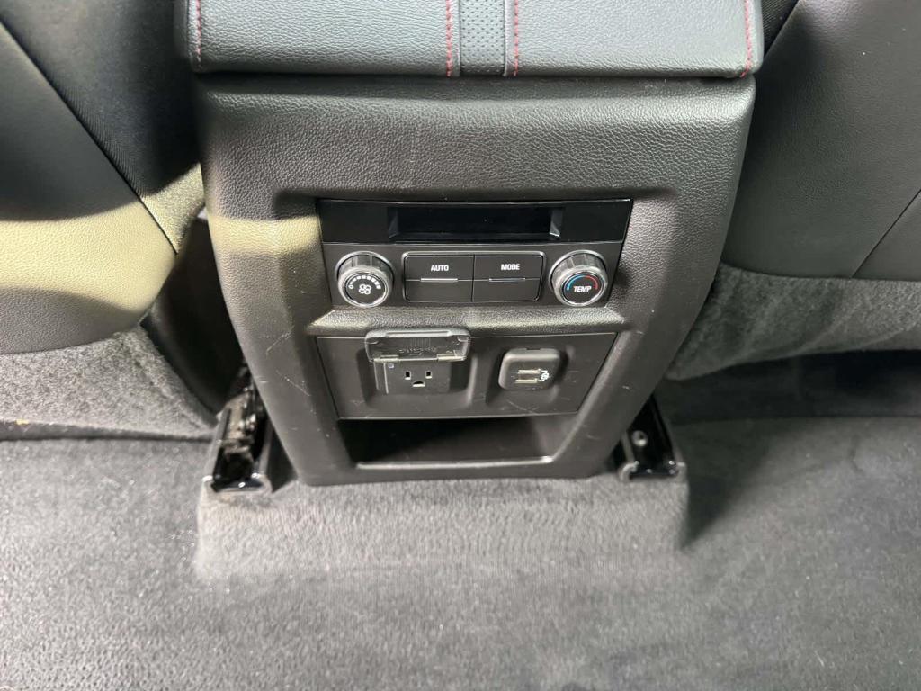 used 2023 Chevrolet Traverse car, priced at $32,495