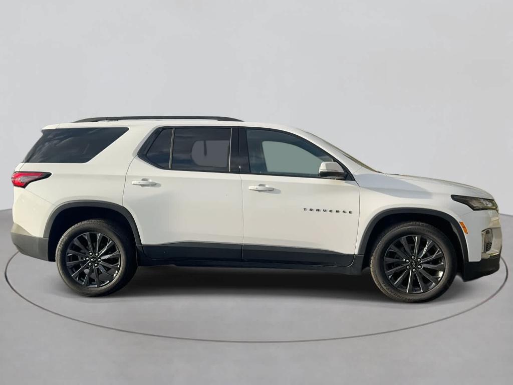 used 2023 Chevrolet Traverse car, priced at $32,495