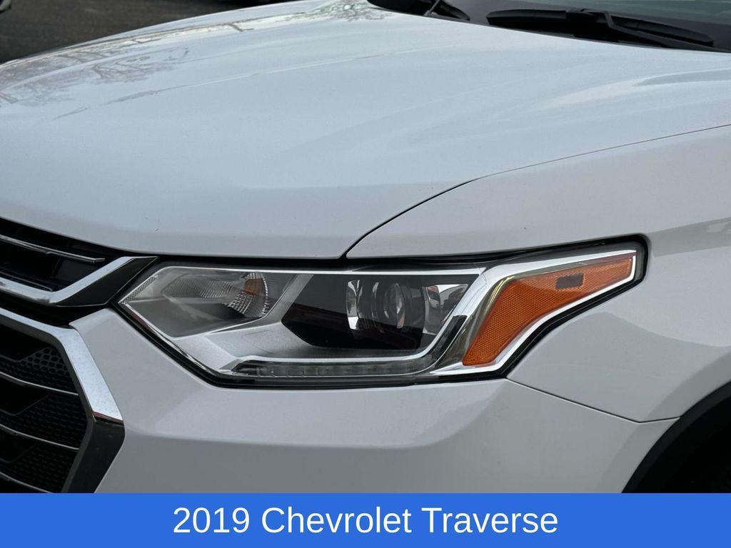 used 2019 Chevrolet Traverse car, priced at $19,495