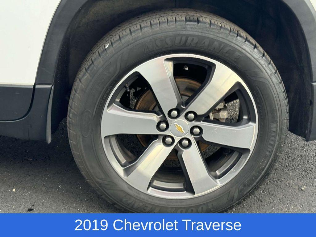 used 2019 Chevrolet Traverse car, priced at $19,495