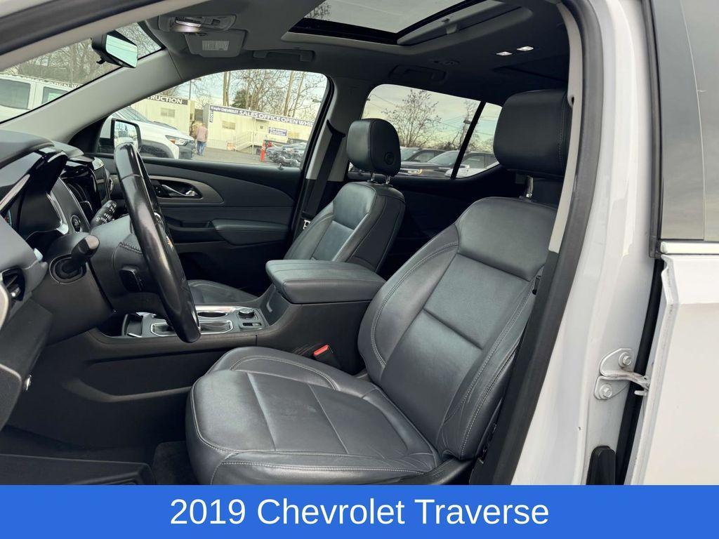 used 2019 Chevrolet Traverse car, priced at $19,495