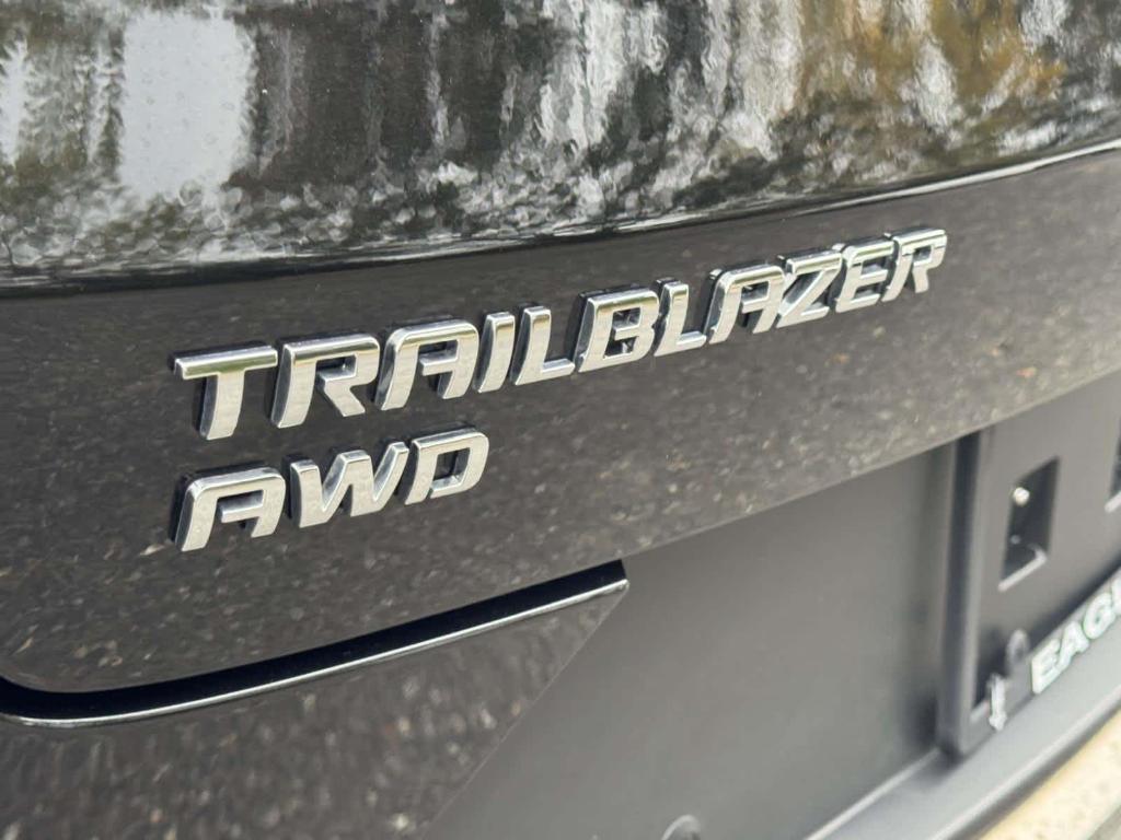 used 2025 Chevrolet TrailBlazer car, priced at $30,995