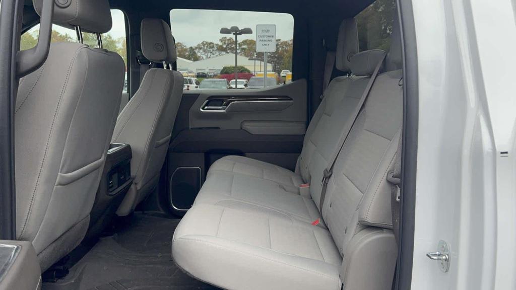 used 2022 Chevrolet Silverado 1500 car, priced at $38,995