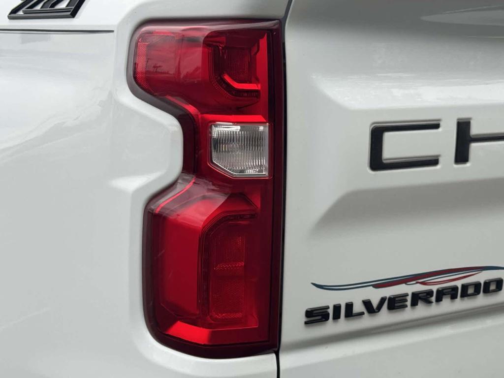 used 2022 Chevrolet Silverado 1500 car, priced at $38,995