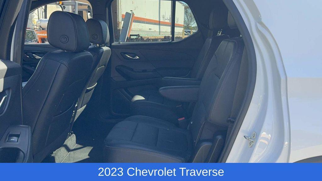 used 2023 Chevrolet Traverse car, priced at $36,495