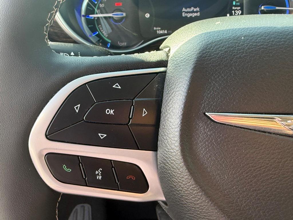 used 2023 Chrysler Pacifica Hybrid car, priced at $39,495