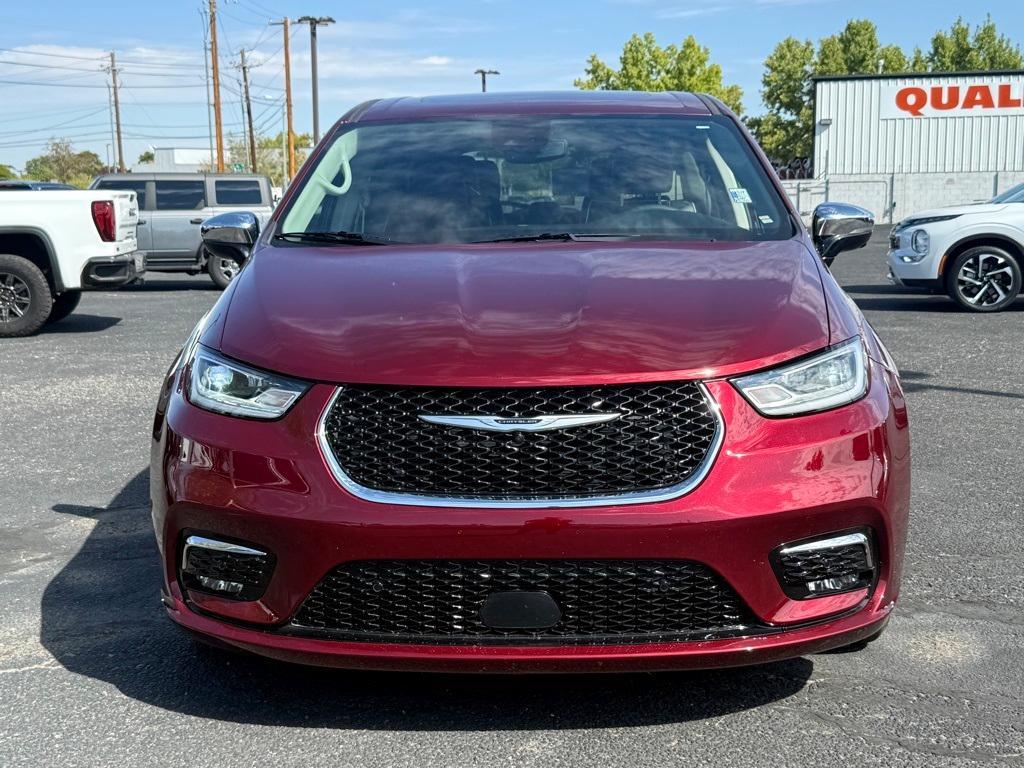 used 2023 Chrysler Pacifica Hybrid car, priced at $39,495