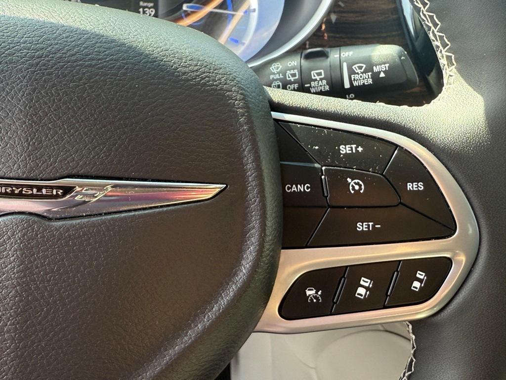 used 2023 Chrysler Pacifica Hybrid car, priced at $39,495