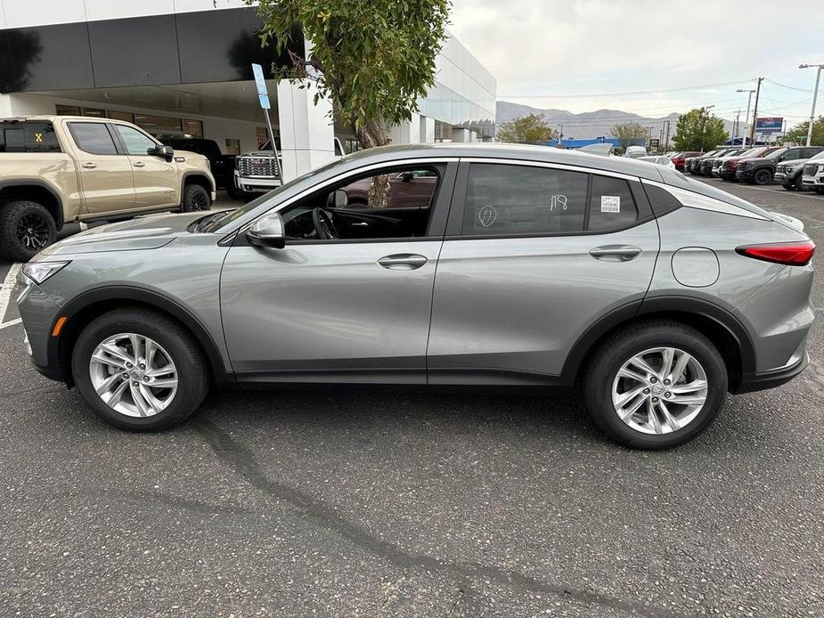 new 2025 Buick Envista car, priced at $26,675