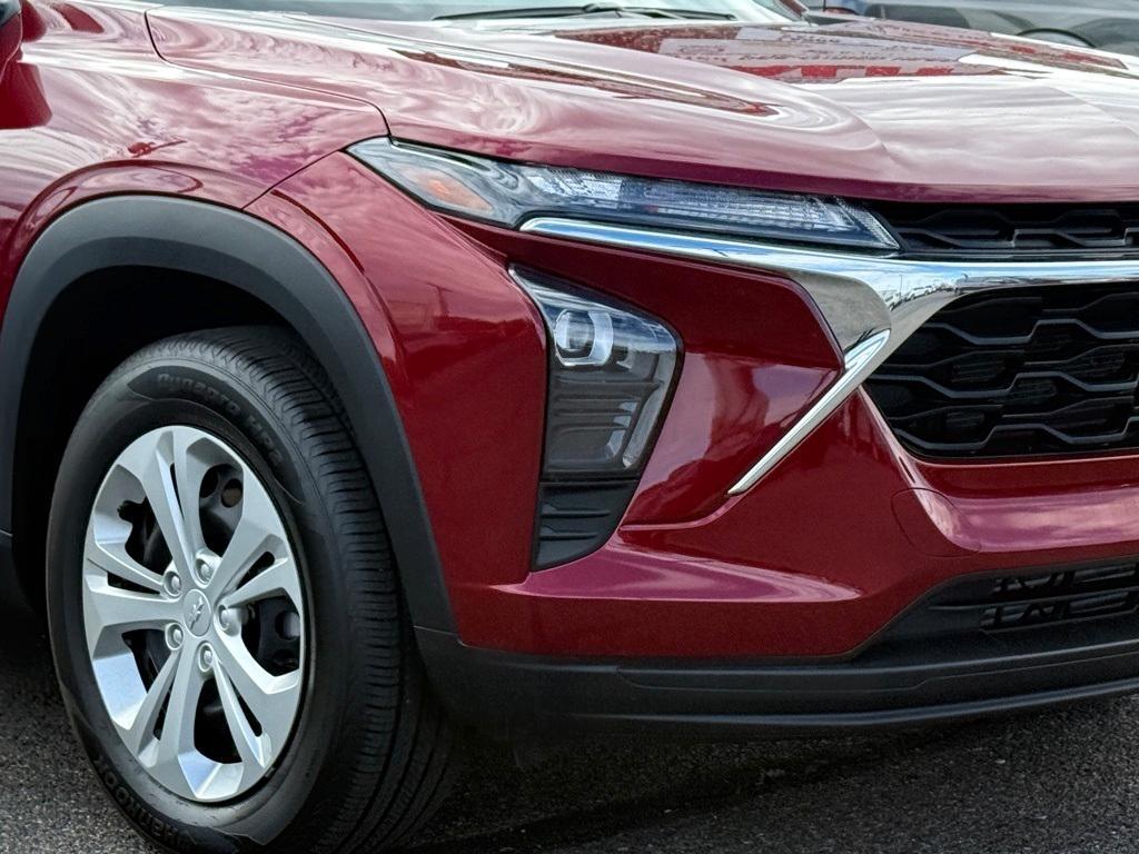 used 2025 Chevrolet Trax car, priced at $25,600