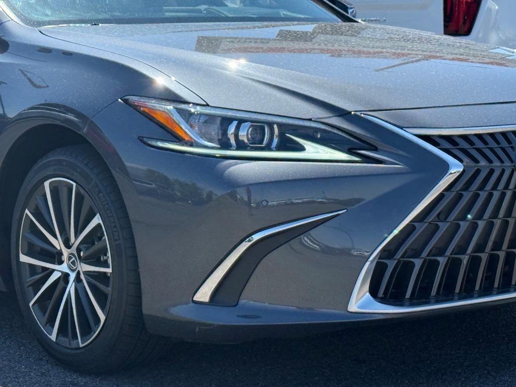 used 2024 Lexus ES 350 car, priced at $42,723