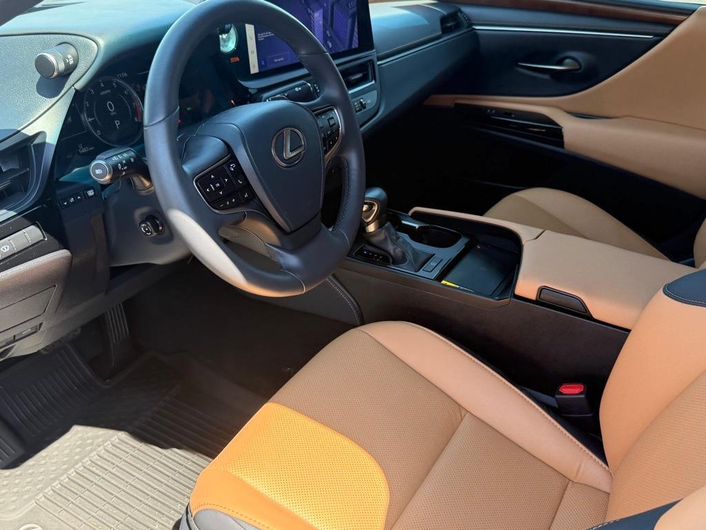 used 2024 Lexus ES 350 car, priced at $42,723