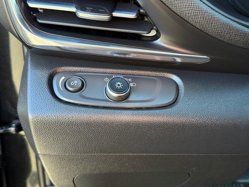 used 2025 Buick Envista car, priced at $28,995