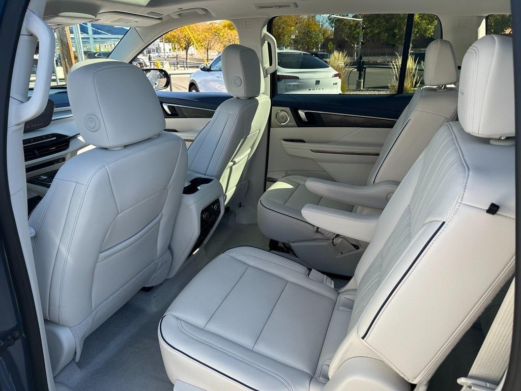 new 2026 Buick Enclave car