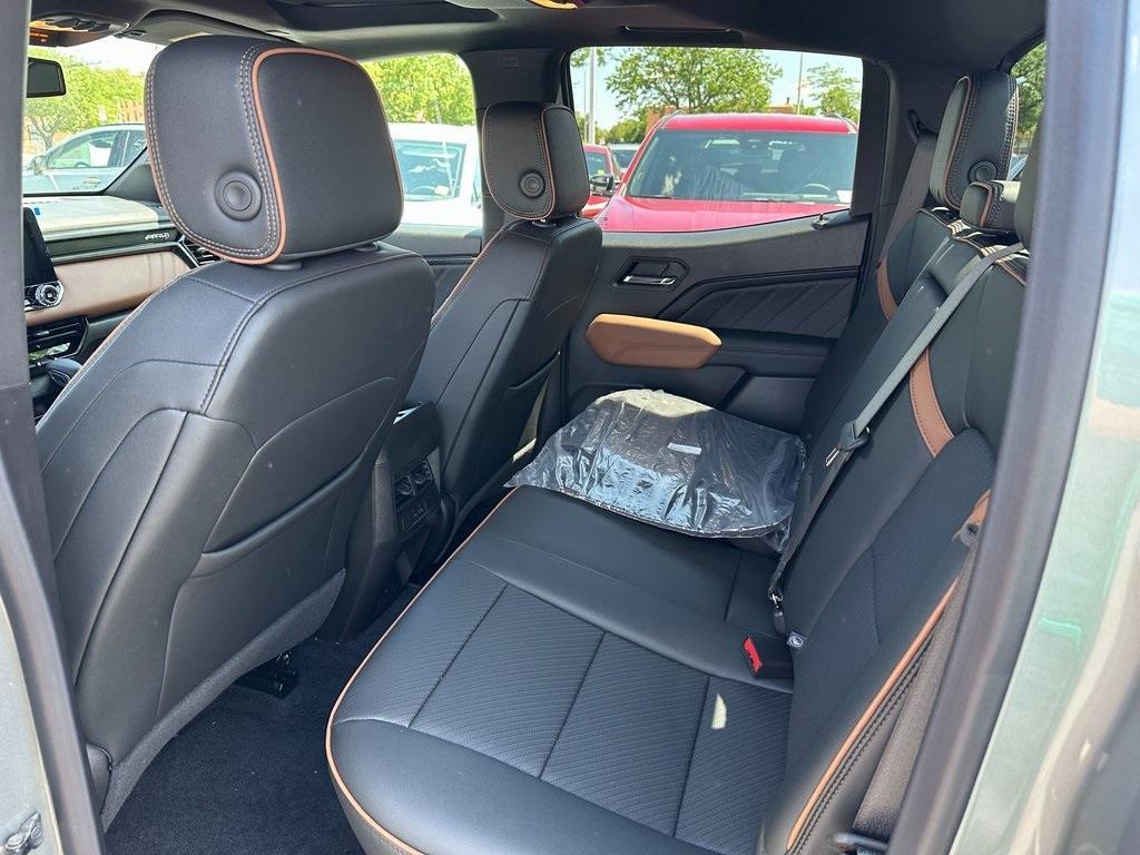 new 2025 GMC Canyon car
