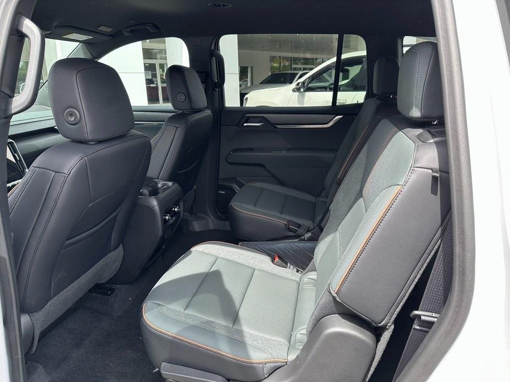 new 2025 GMC Acadia car