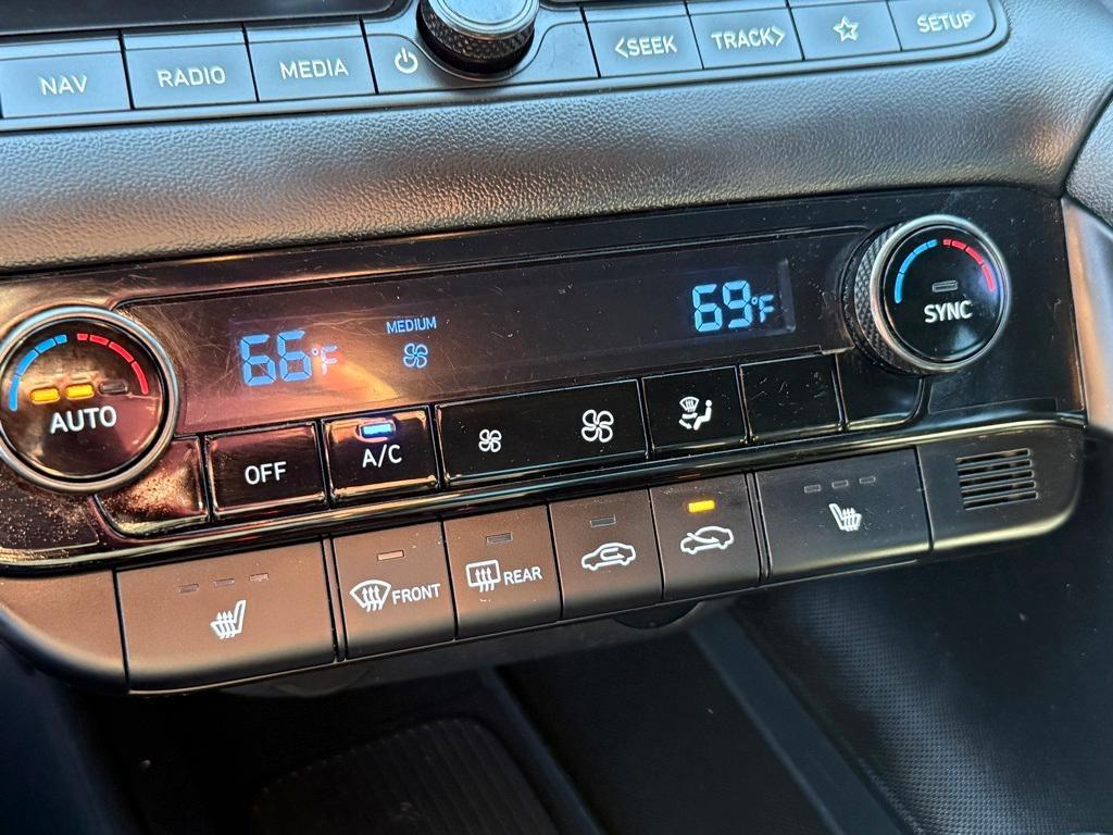 used 2025 Hyundai Elantra car, priced at $27,995