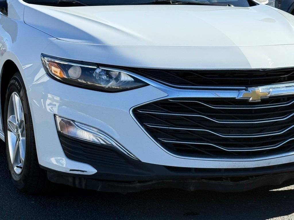 used 2021 Chevrolet Malibu car, priced at $19,289