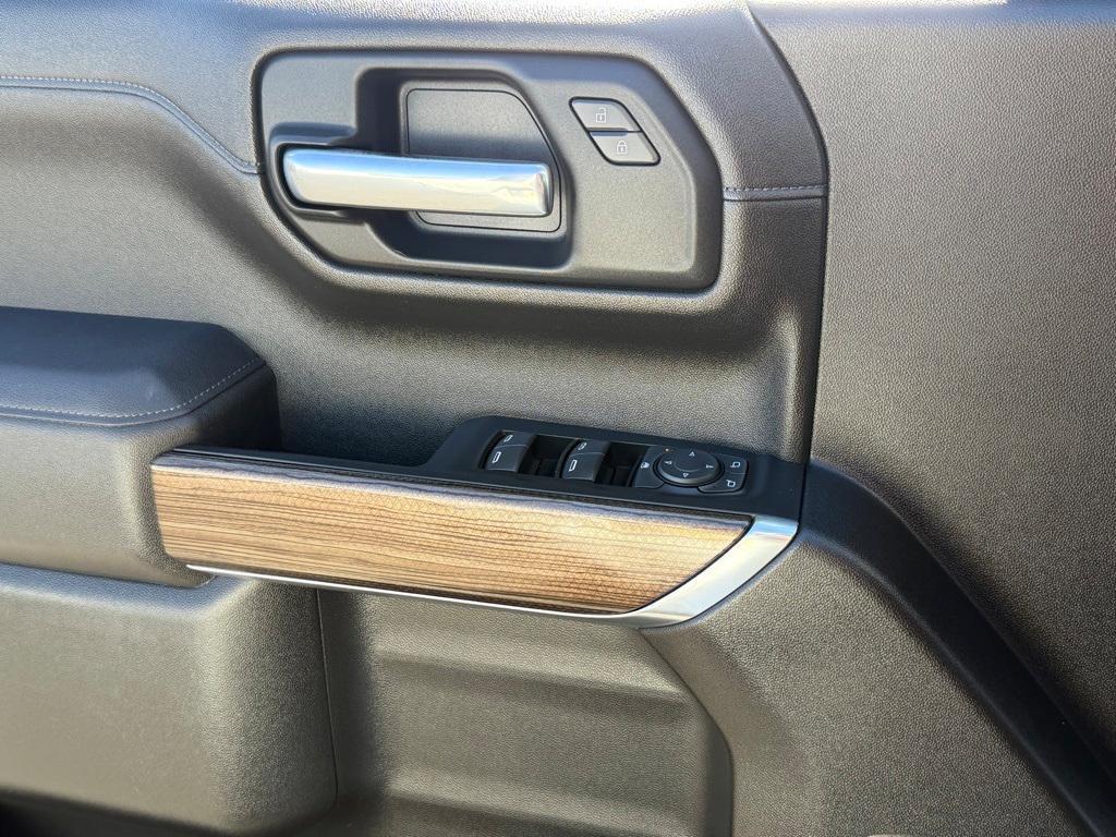 used 2021 Chevrolet Silverado 1500 car, priced at $45,995