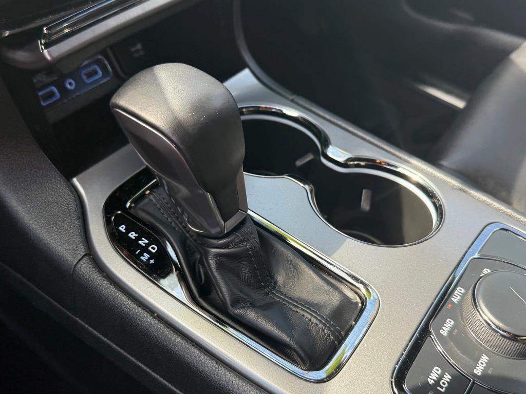 used 2021 Jeep Grand Cherokee car, priced at $37,995