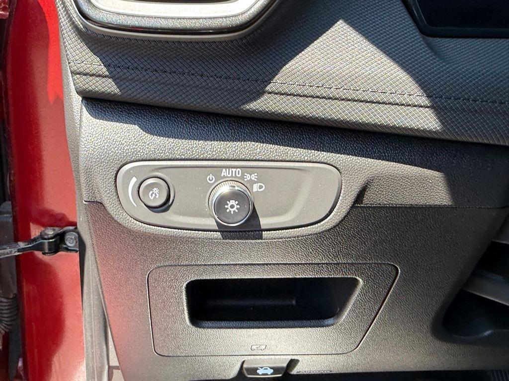 used 2024 Chevrolet TrailBlazer car, priced at $26,450