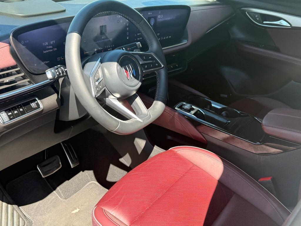 used 2024 Buick Envision car, priced at $32,329