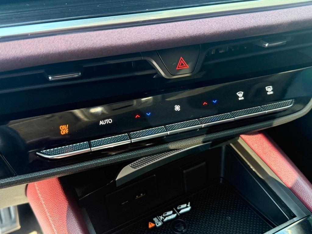 used 2024 Buick Envision car, priced at $32,329