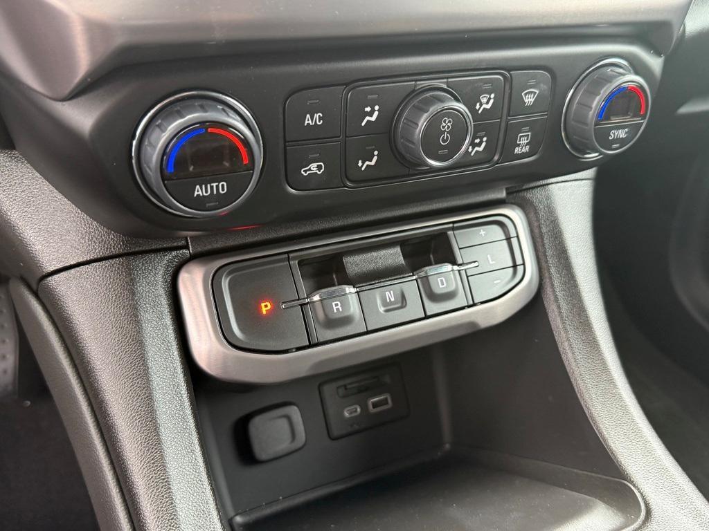 used 2023 GMC Acadia car, priced at $43,052