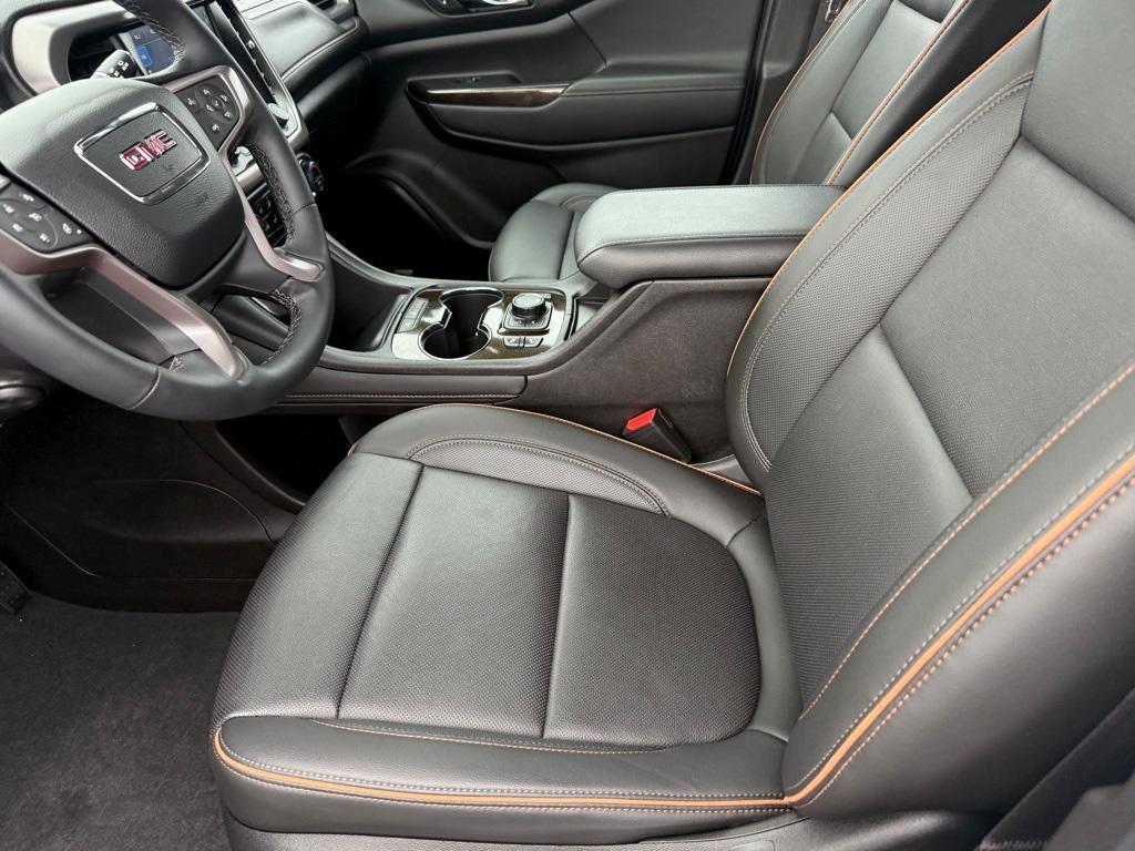 used 2023 GMC Acadia car, priced at $43,052