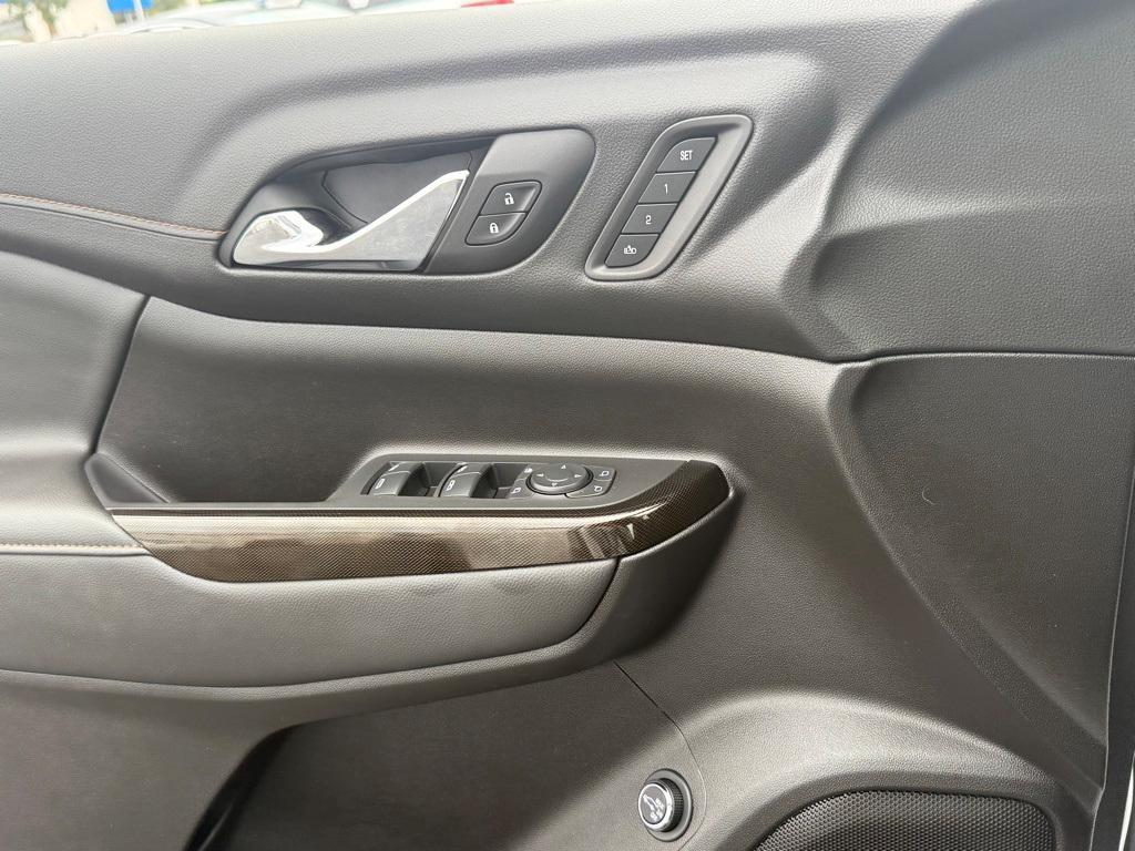 used 2023 GMC Acadia car, priced at $43,052