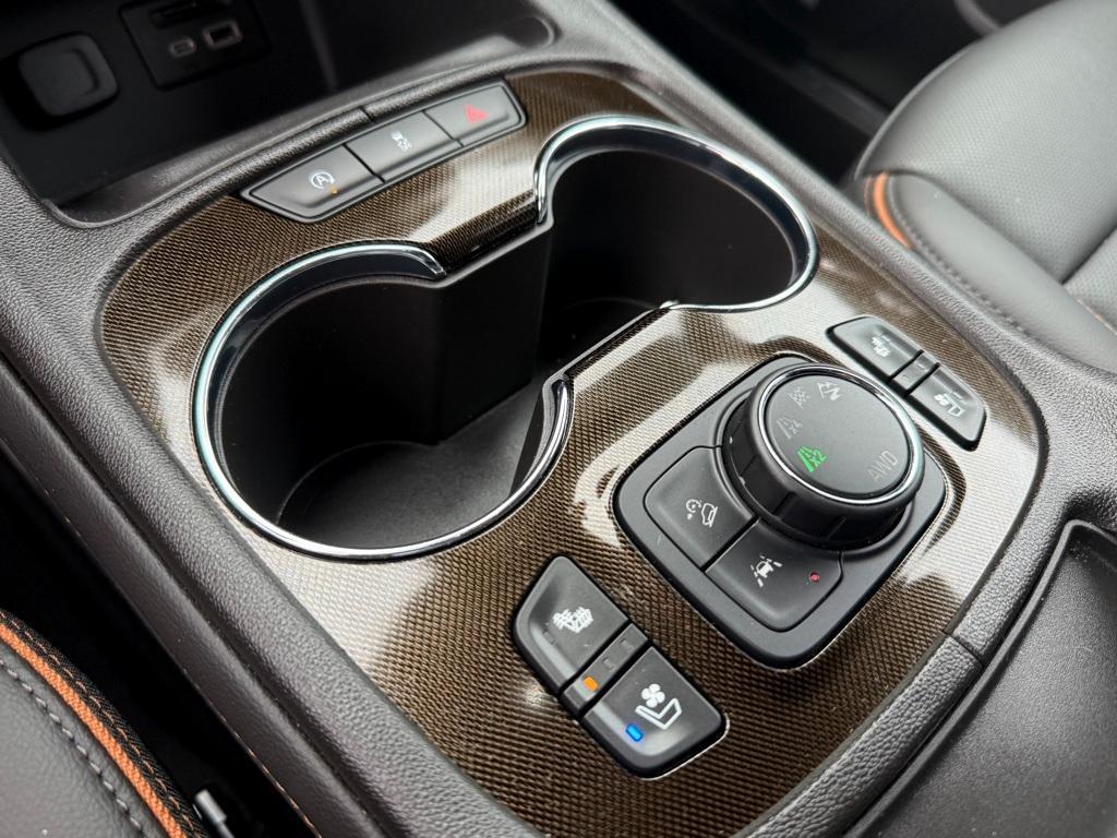 used 2023 GMC Acadia car, priced at $43,052