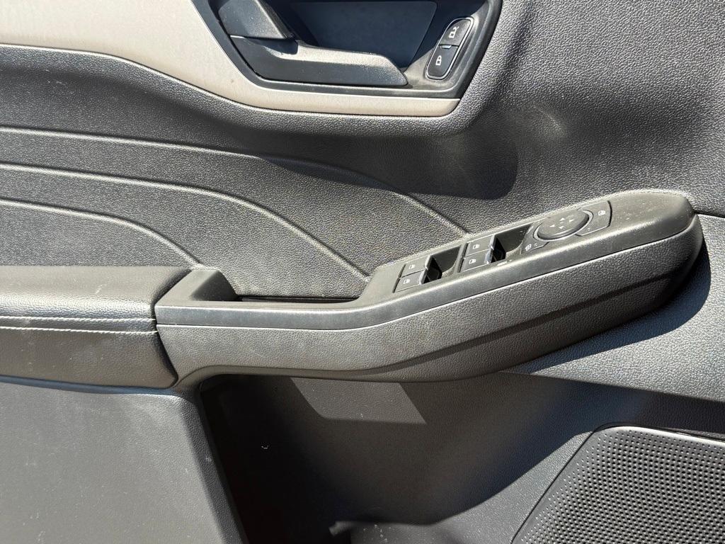 used 2022 Ford Escape car, priced at $25,995