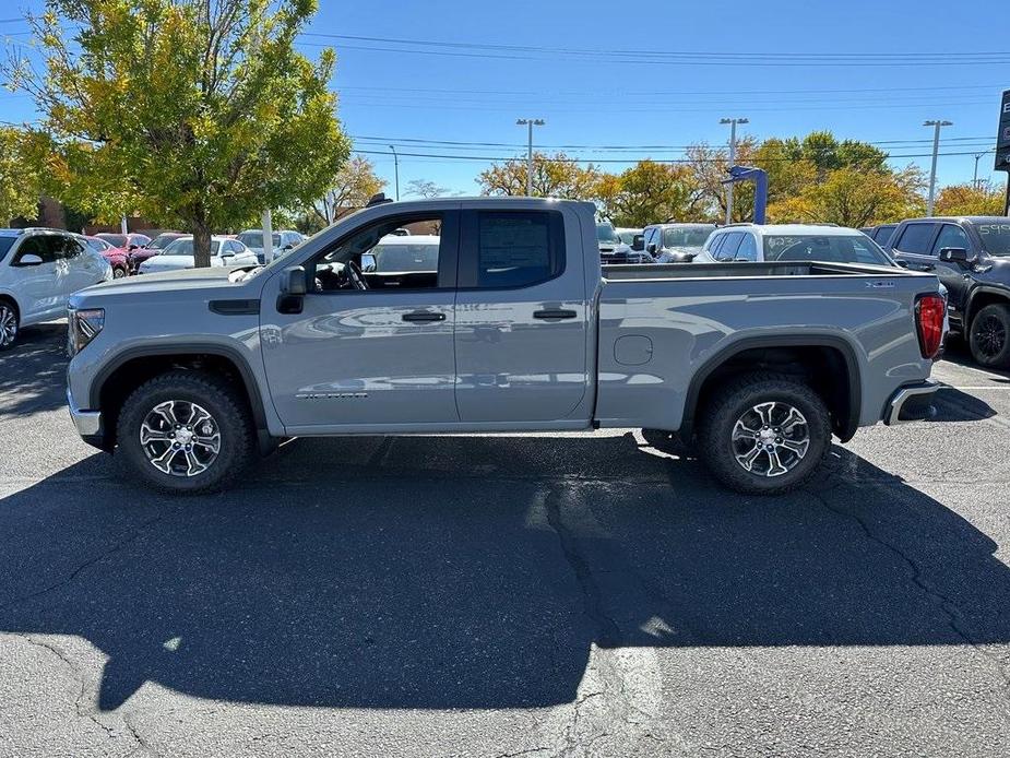 new 2025 GMC Sierra 1500 car, priced at $52,465