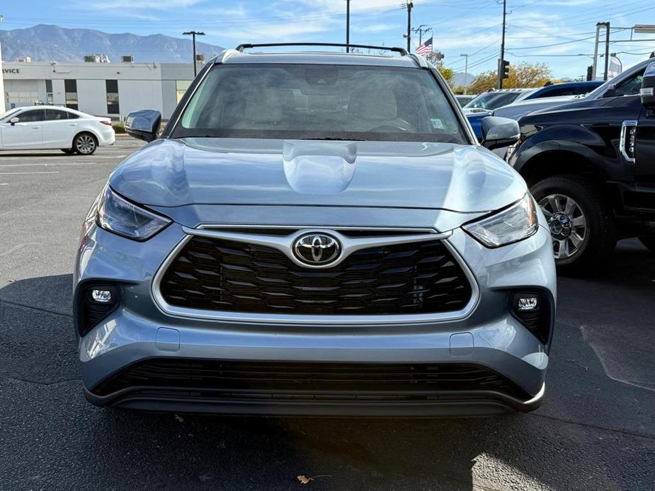 used 2022 Toyota Highlander car, priced at $41,778