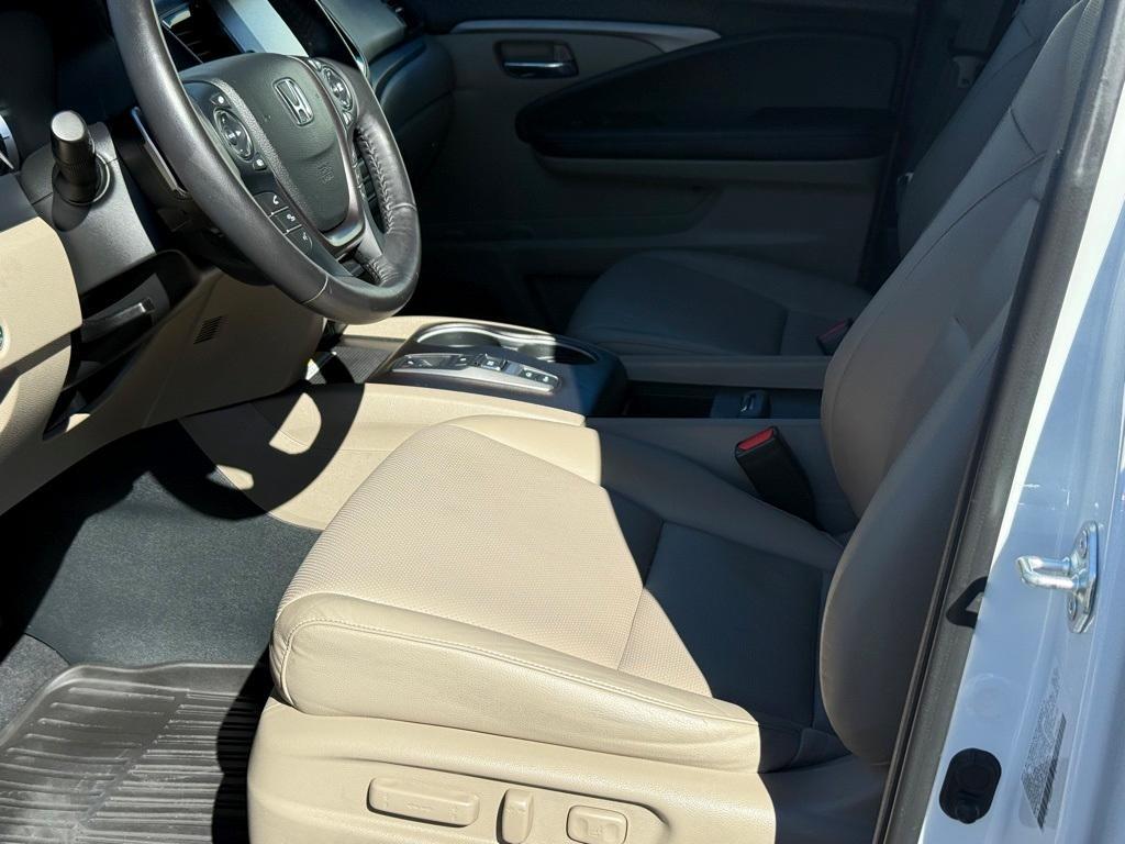 used 2022 Honda Ridgeline car, priced at $37,995